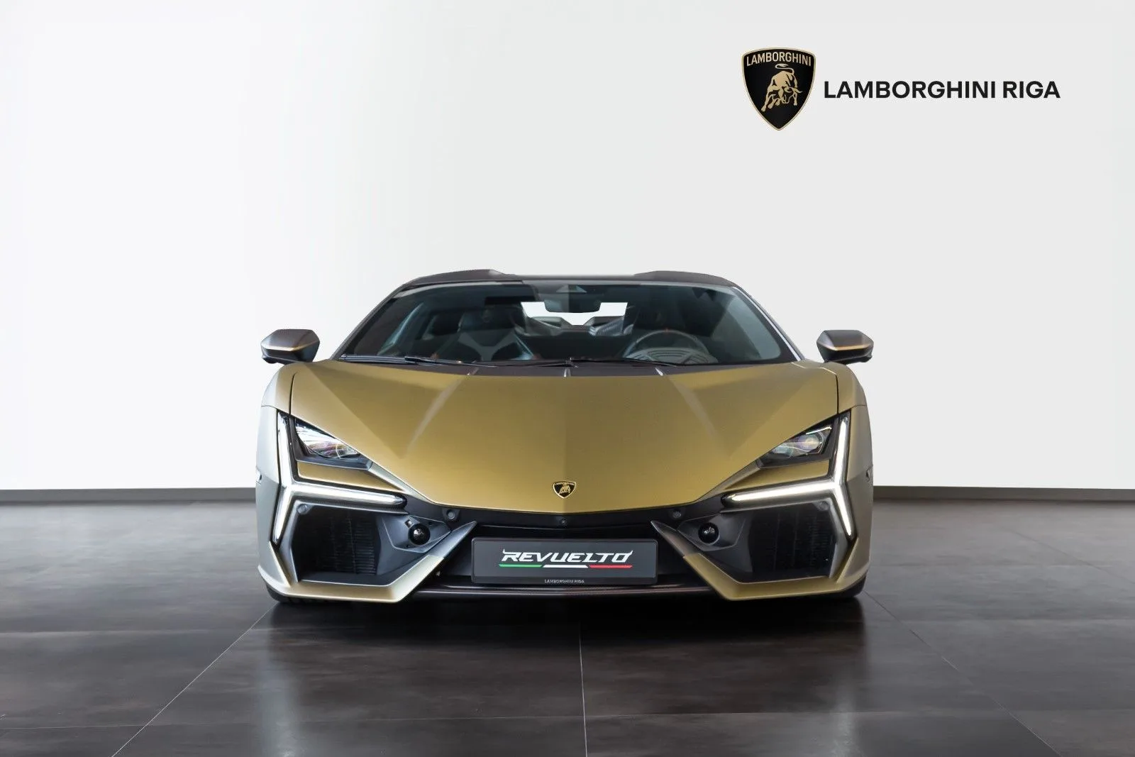 Lamborghini Revuelto, 8/30