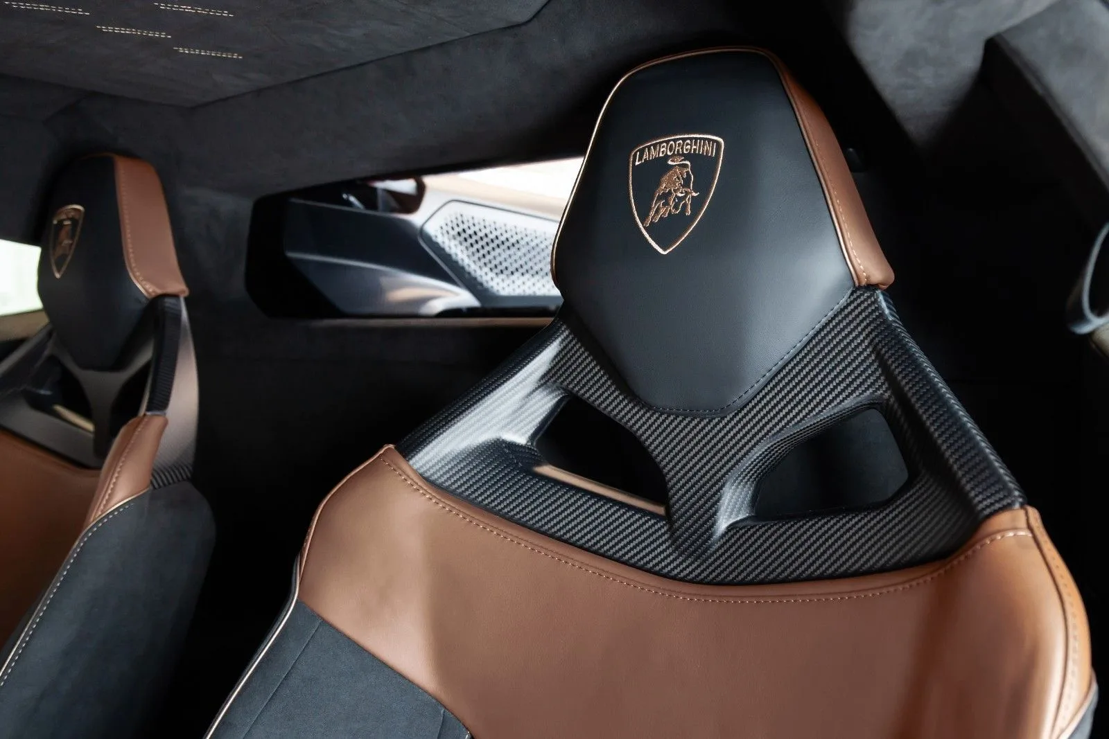Lamborghini Revuelto, 24/30
