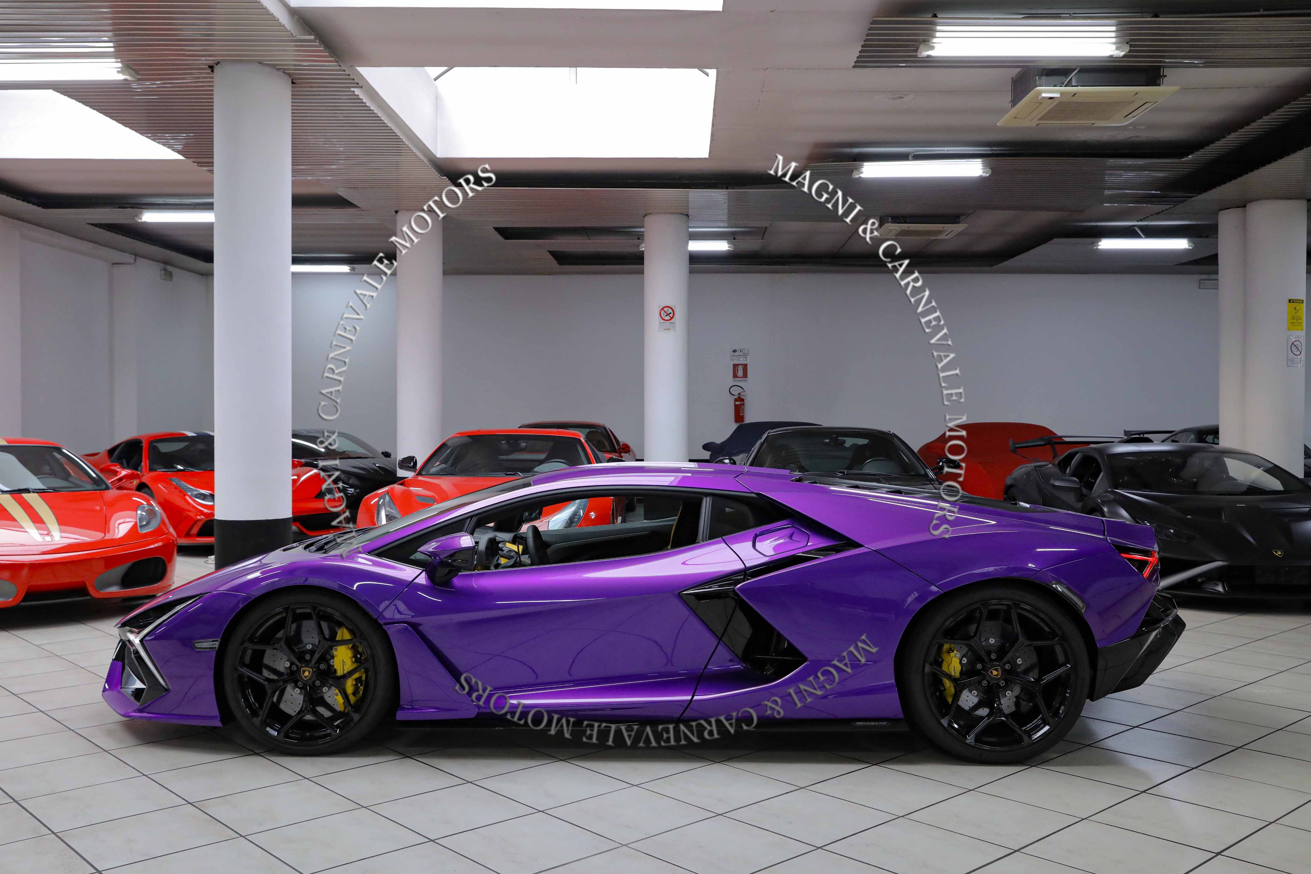 Lamborghini Revuelto angeboten von einem Fachhändler in Milan, Italien, Foto 10 von 20