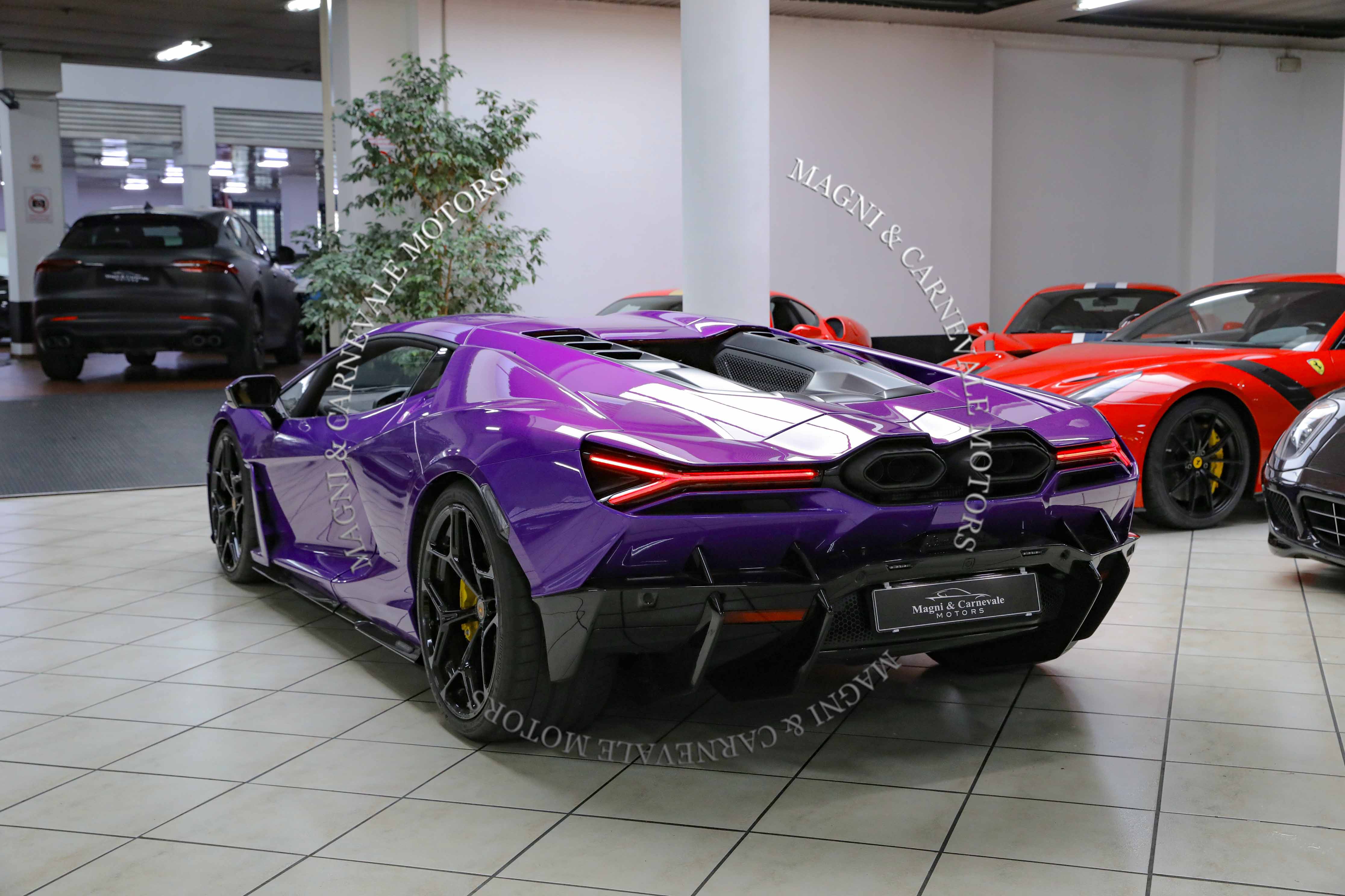 Lamborghini Revuelto angeboten von einem Fachhändler in Milan, Italien, Foto 11 von 20