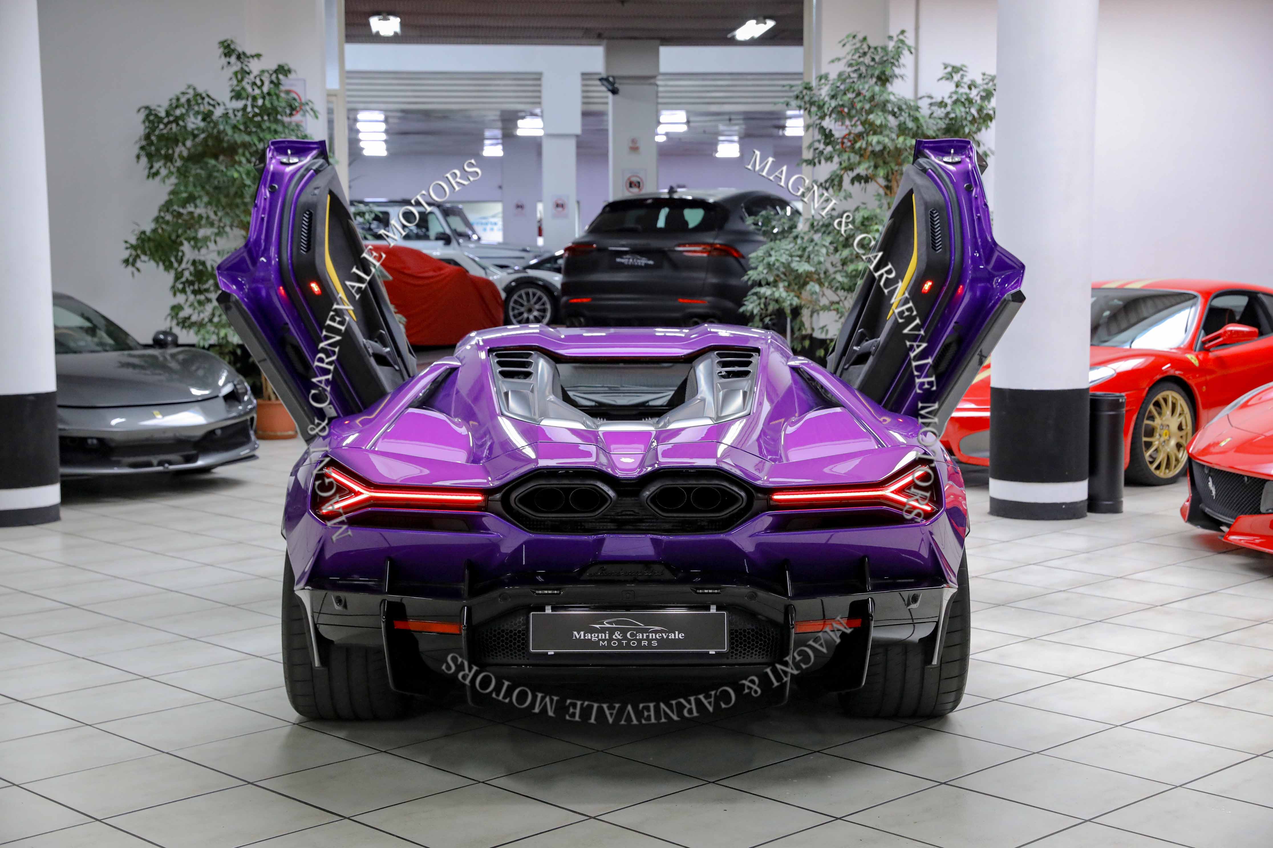 Lamborghini Revuelto angeboten von einem Fachhändler in Milan, Italien, Foto 15 von 20