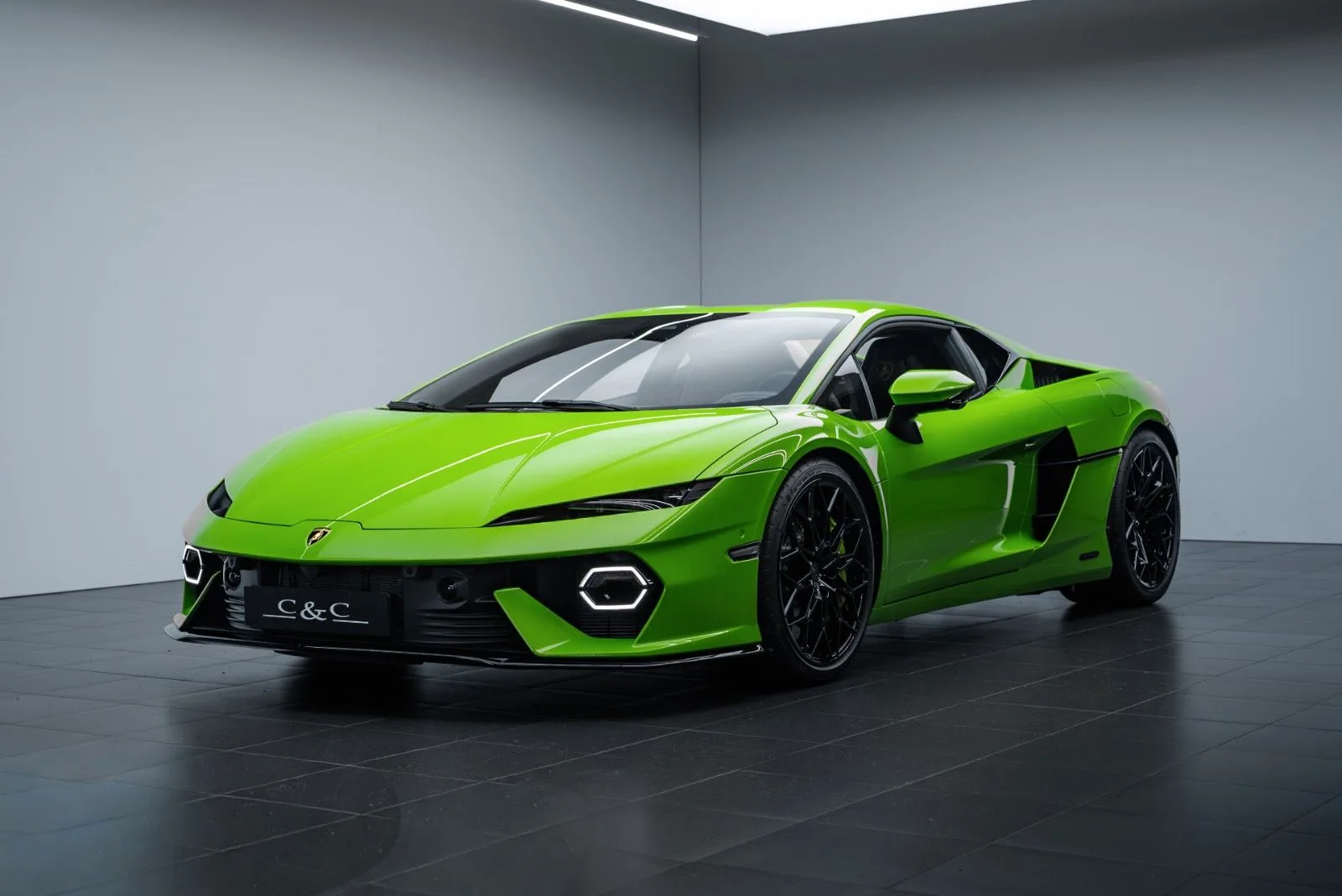 Lamborghini Temerario offered by a specialist dealer in Putzbrunn, Germany, main photo