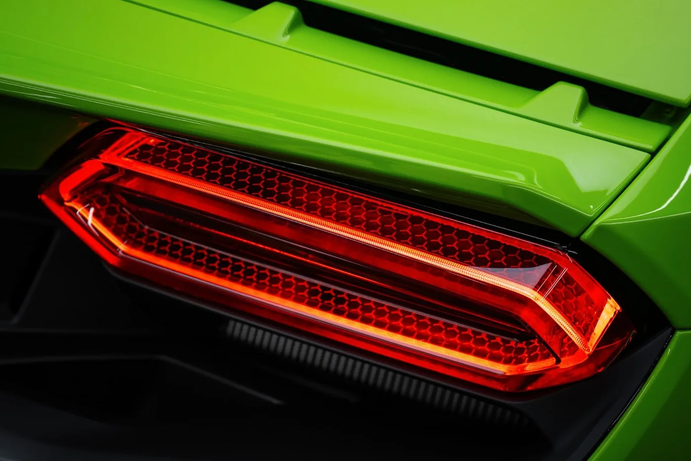 Lamborghini Temerario offered by a specialist dealer in Putzbrunn, Germany, photo 6 of 15