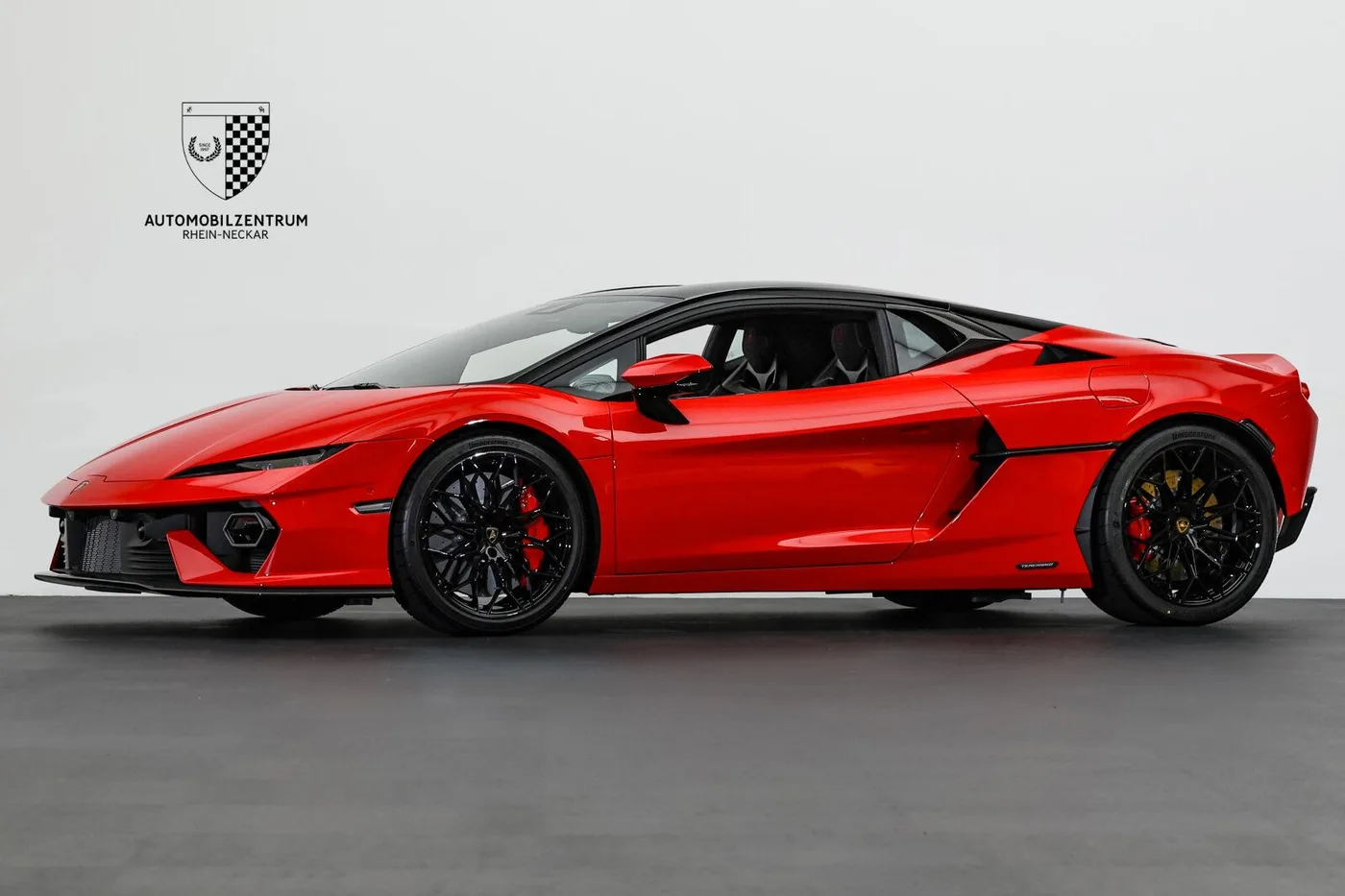 Lamborghini Temerario angeboten von einem Supersportwagenhändler in Viernheim, Deutschland, Foto 3 von 25