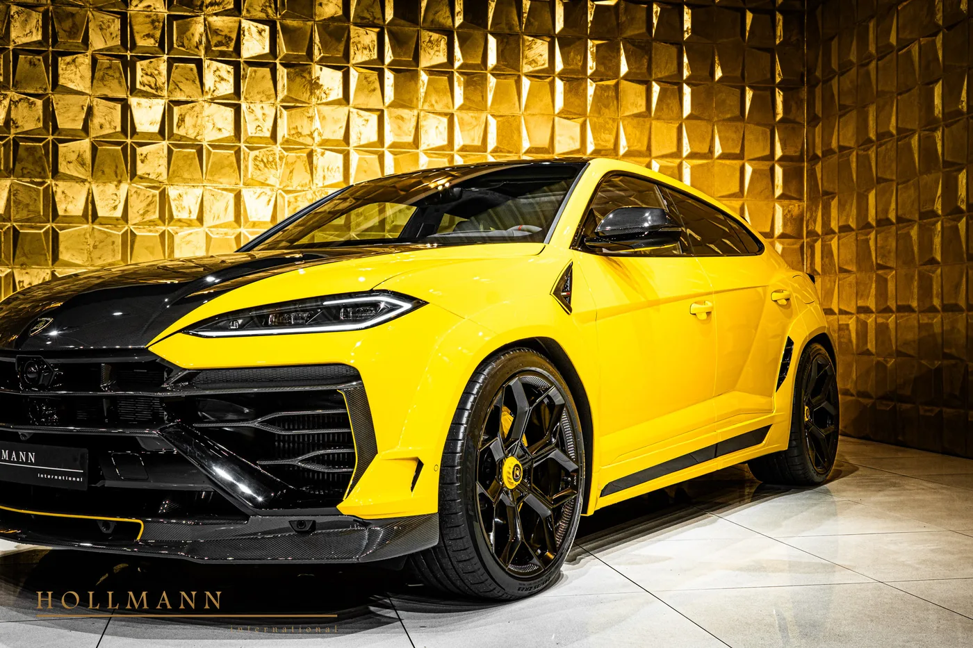 Lamborghini Urus SE proposée par un concessionnaire spécialisé à Stuhr, Allemagne, photo 4 sur 8