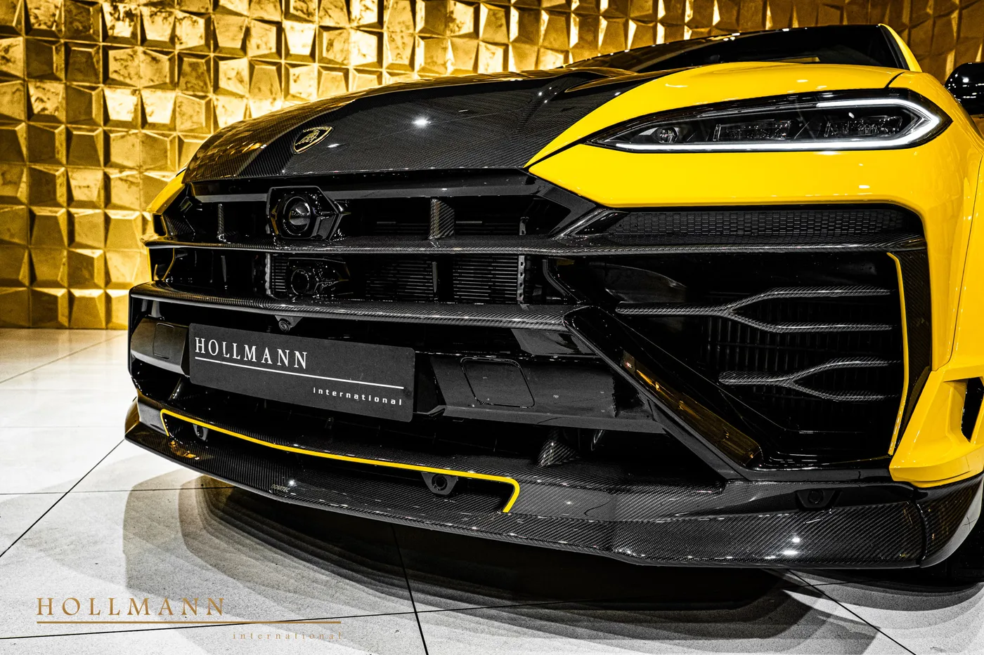 Lamborghini Urus SE proposée par un concessionnaire spécialisé à Stuhr, Allemagne, photo 5 sur 8