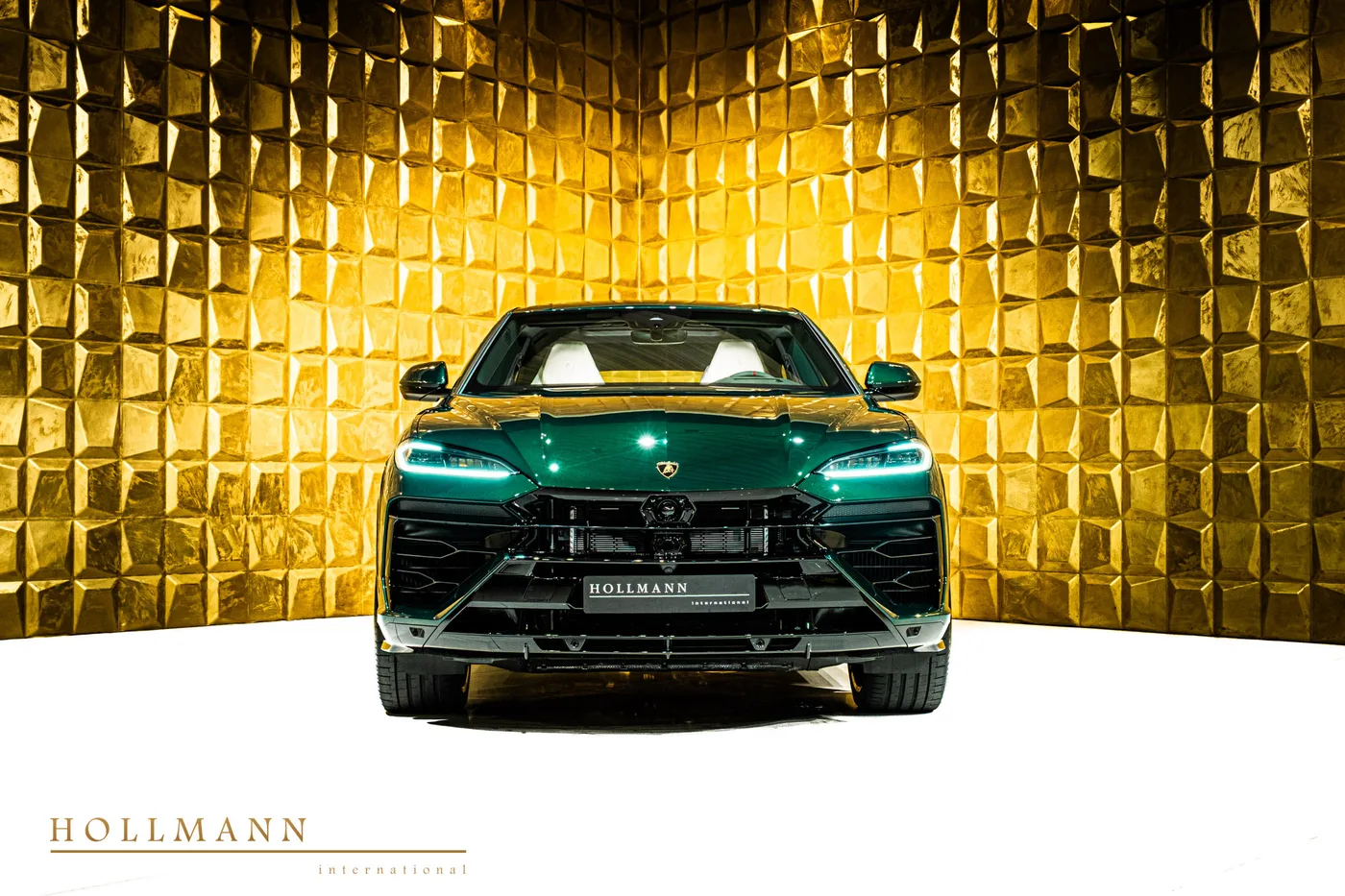 Lamborghini Urus SE proposée par un concessionnaire spécialisé à Stuhr, Allemagne, photo 2 sur 8