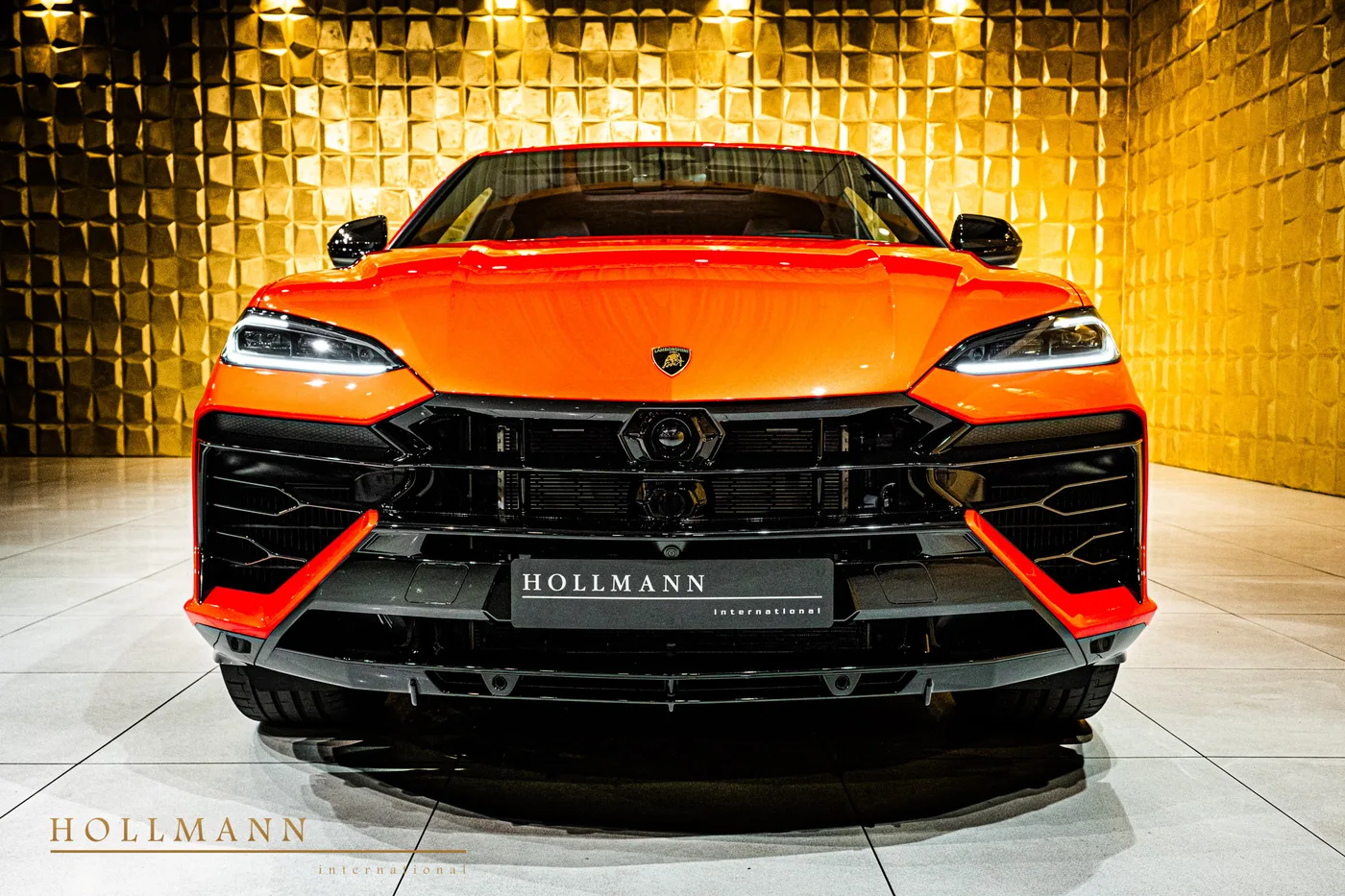 Lamborghini Urus SE proposée par un concessionnaire spécialisé à Stuhr, Allemagne, photo 4 sur 8