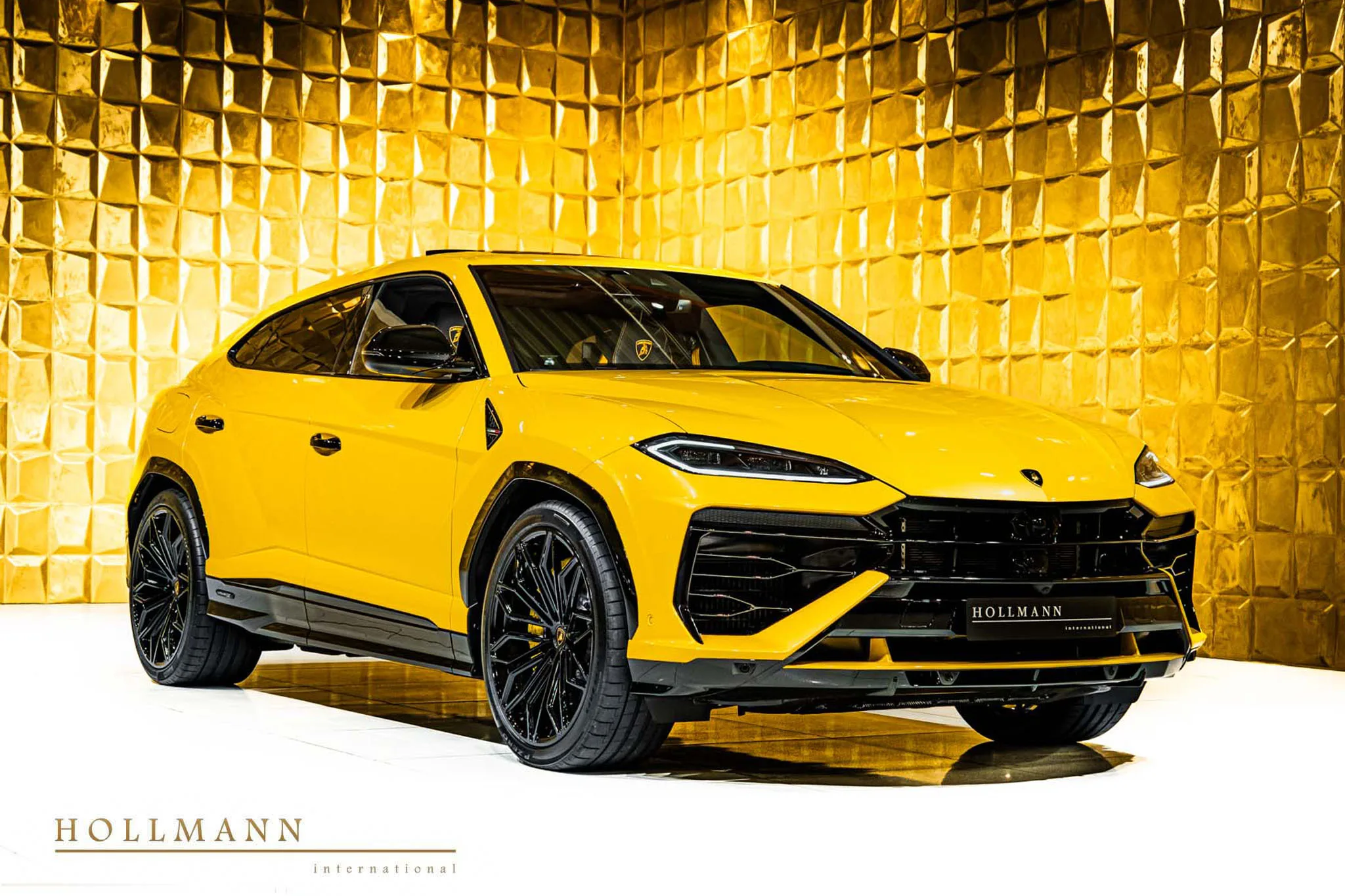 Lamborghini Urus SE angeboten von einem Fachhändler in Stuhr, Deutschland, Hauptfoto
