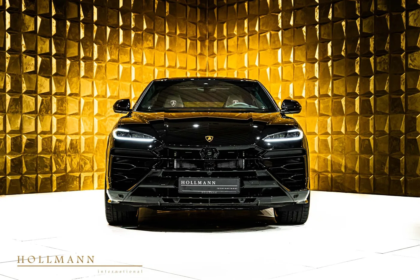 Lamborghini Urus SE angeboten von einem Fachhändler in Stuhr, Deutschland, Foto 2 von 8
