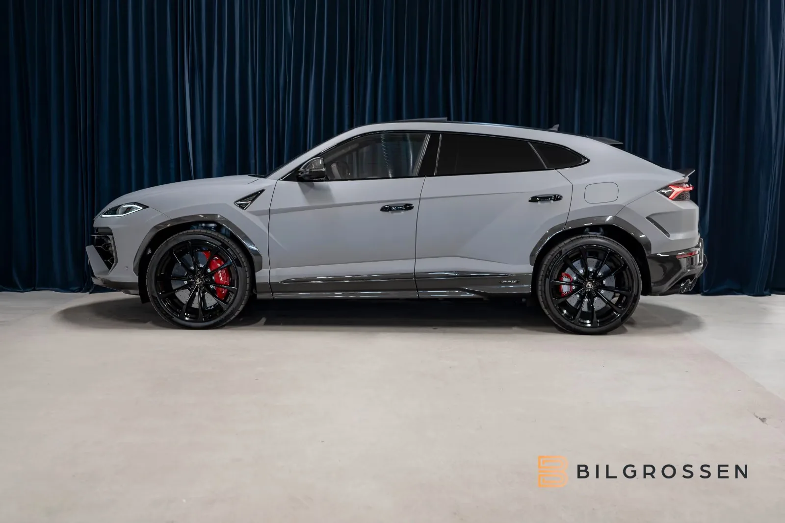 Lamborghini Urus SE, 2/23