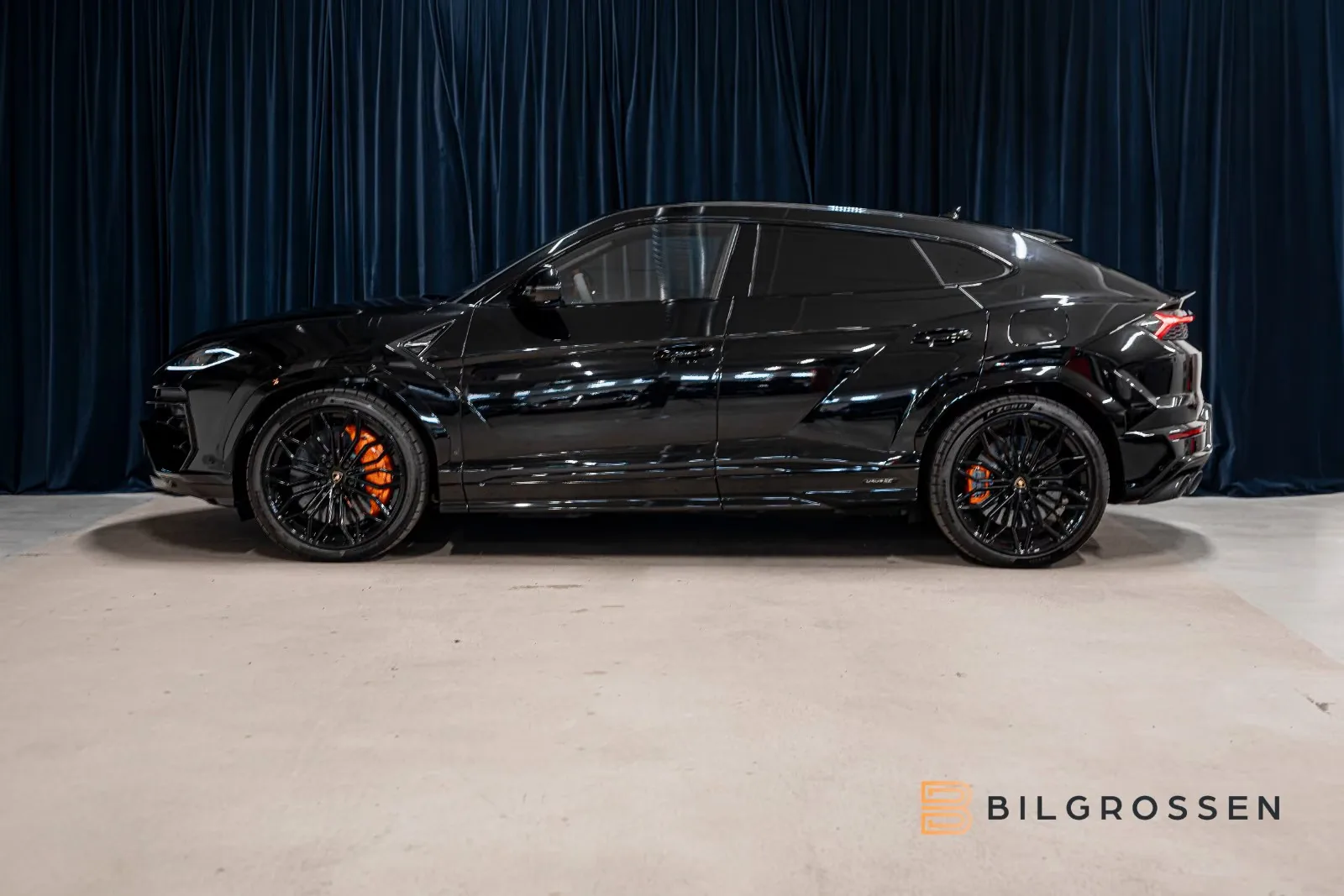 Lamborghini Urus SE, 2/27
