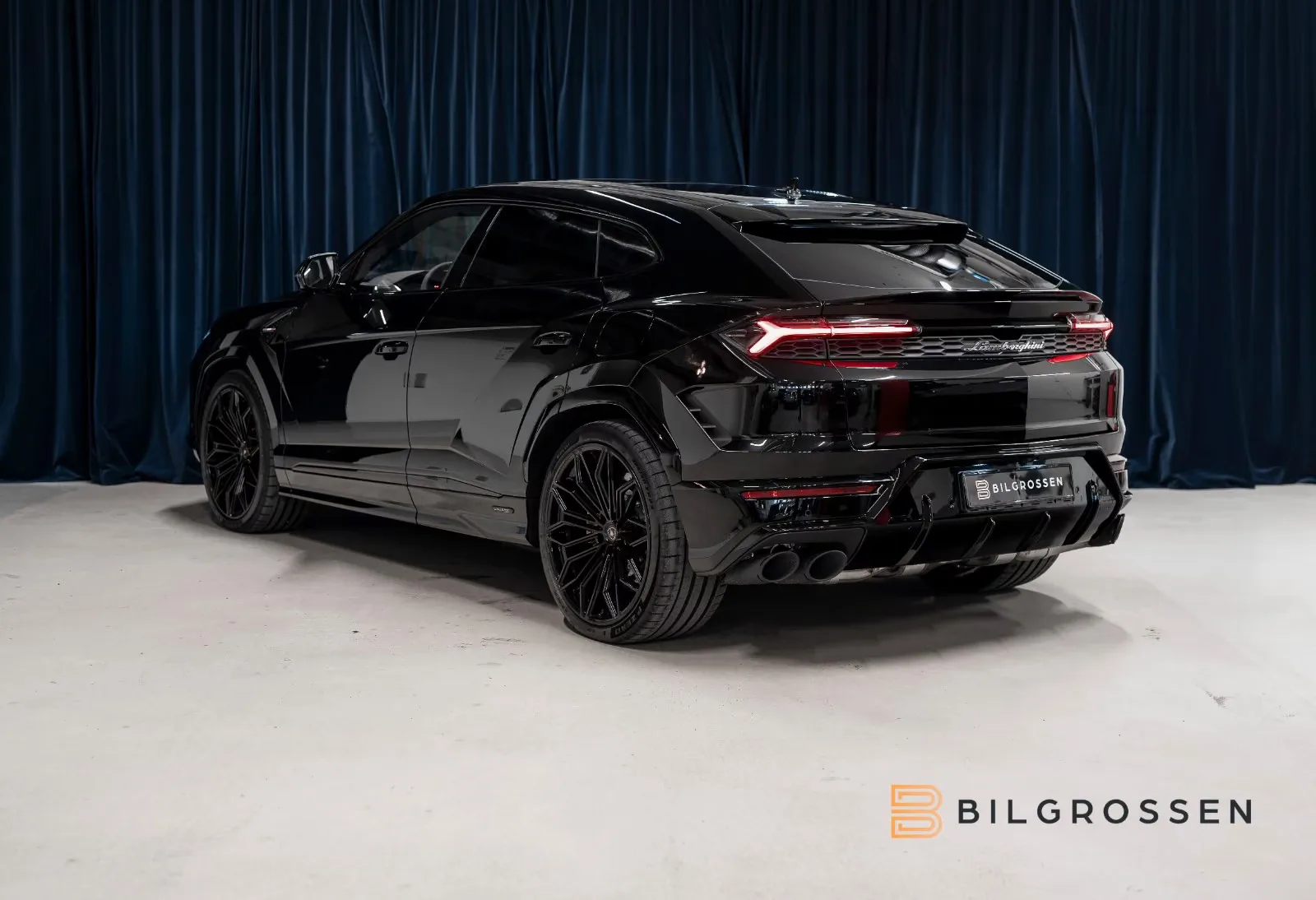Lamborghini Urus SE, 3/27