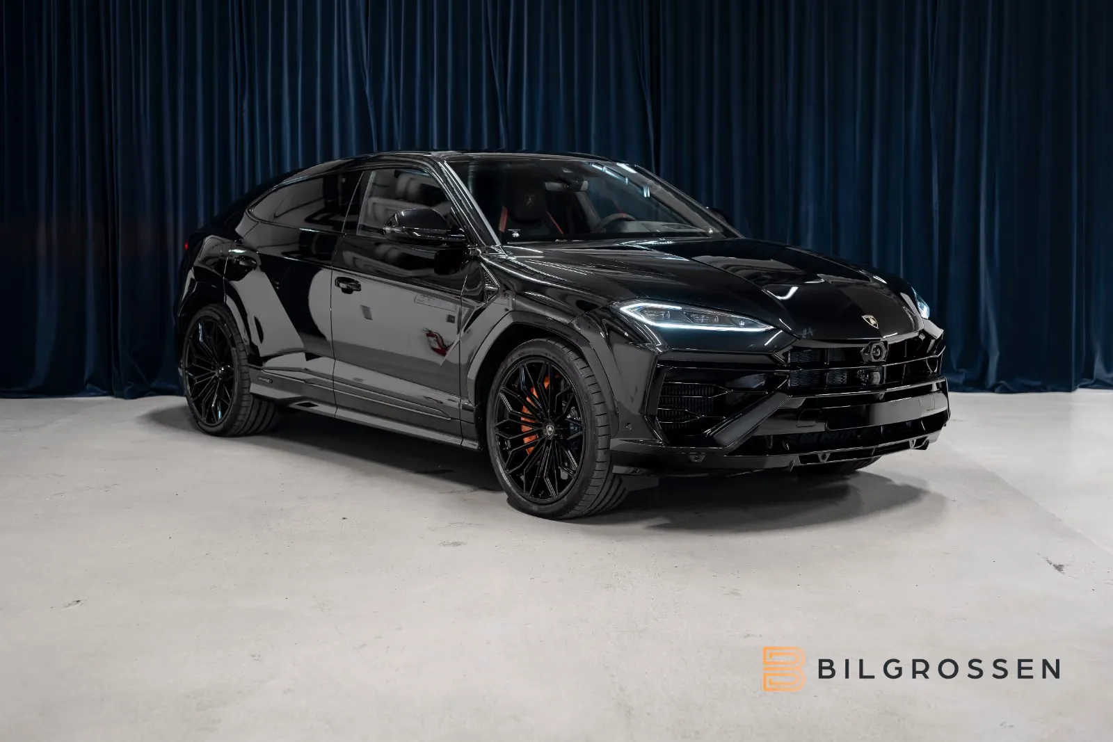 Lamborghini Urus SE, 8/27