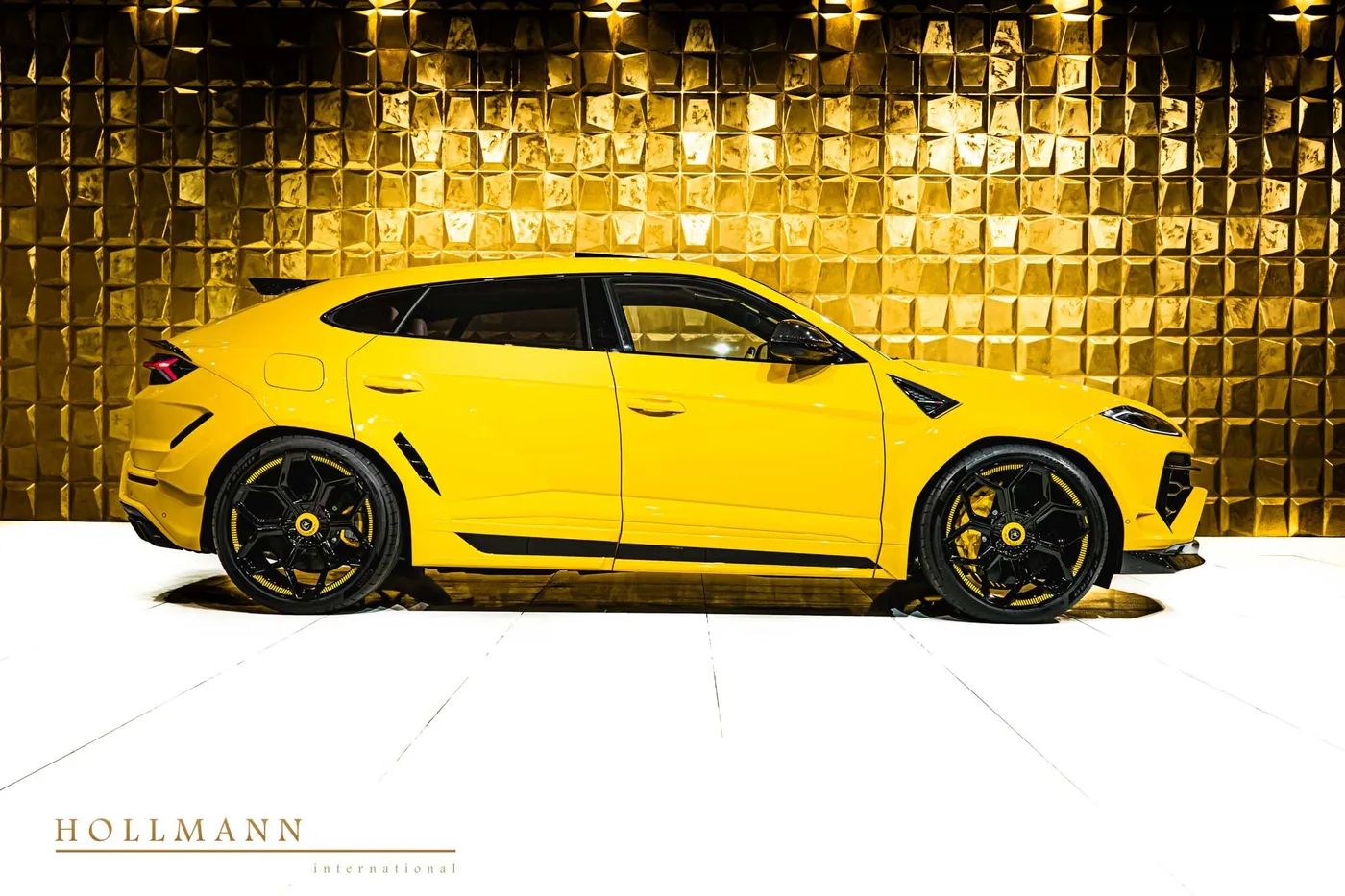 Lamborghini Urus SE proposée par un concessionnaire spécialisé à Stuhr, Allemagne, photo 7 sur 25