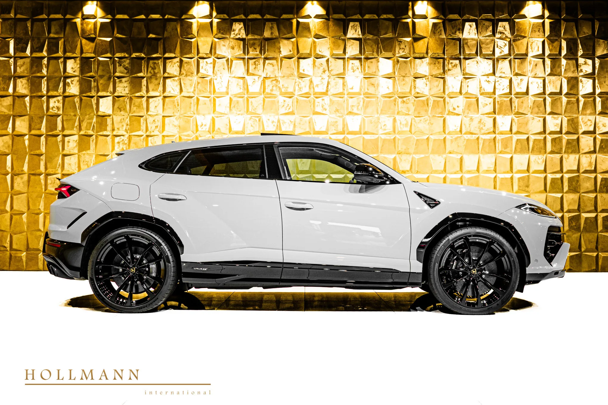 Lamborghini Urus SE, 3/26