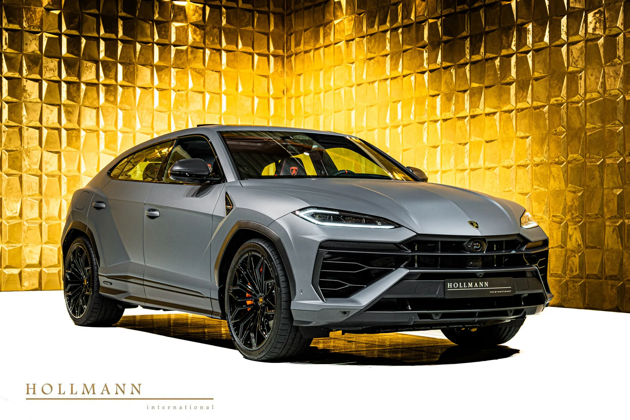 Lamborghini Urus SE angeboten von einem Fachhändler in Stuhr, Deutschland, Hauptfoto