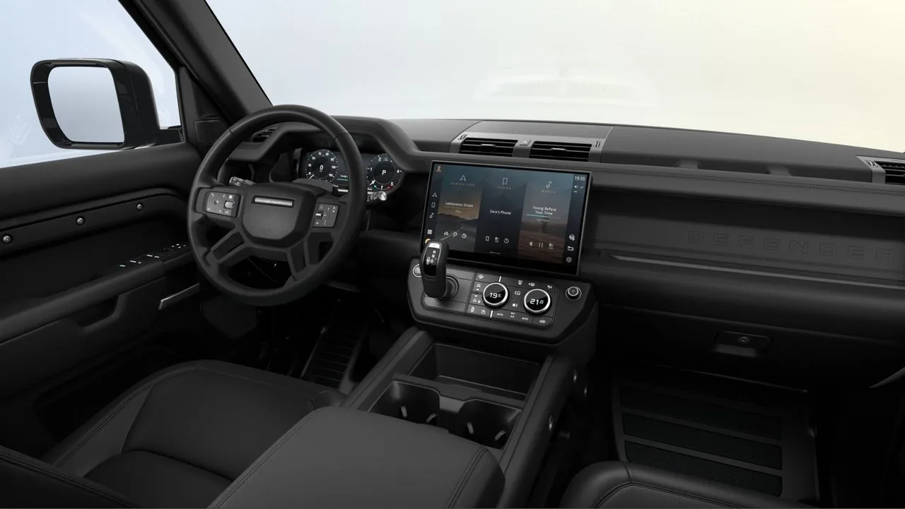 Land Rover Defender 110, 5/6