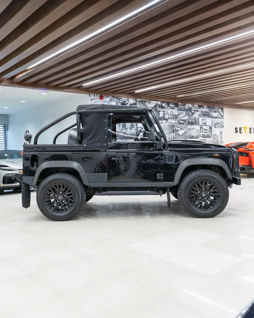 Land Rover Defender 90, 4/19