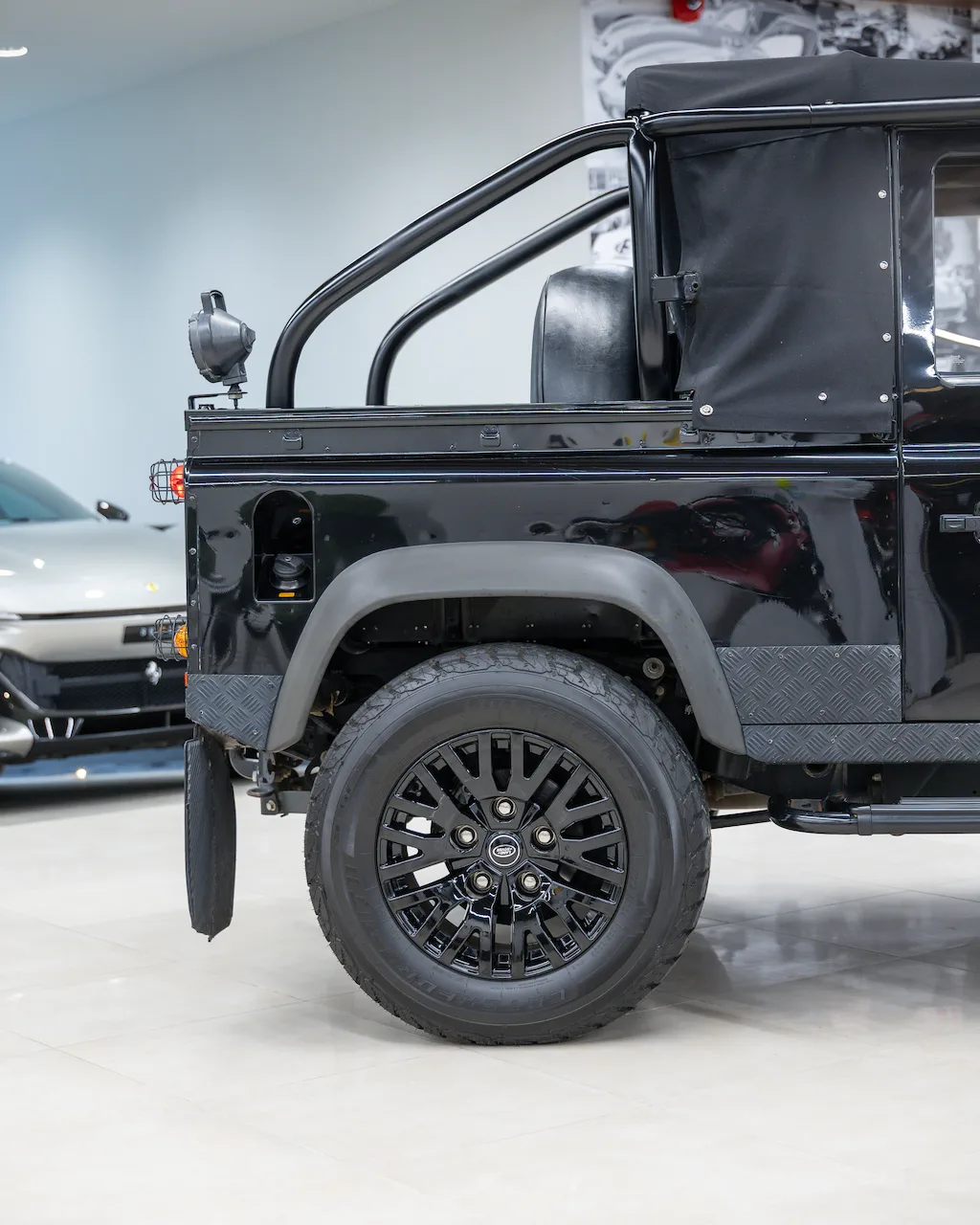 Land Rover Defender 90, 14/19