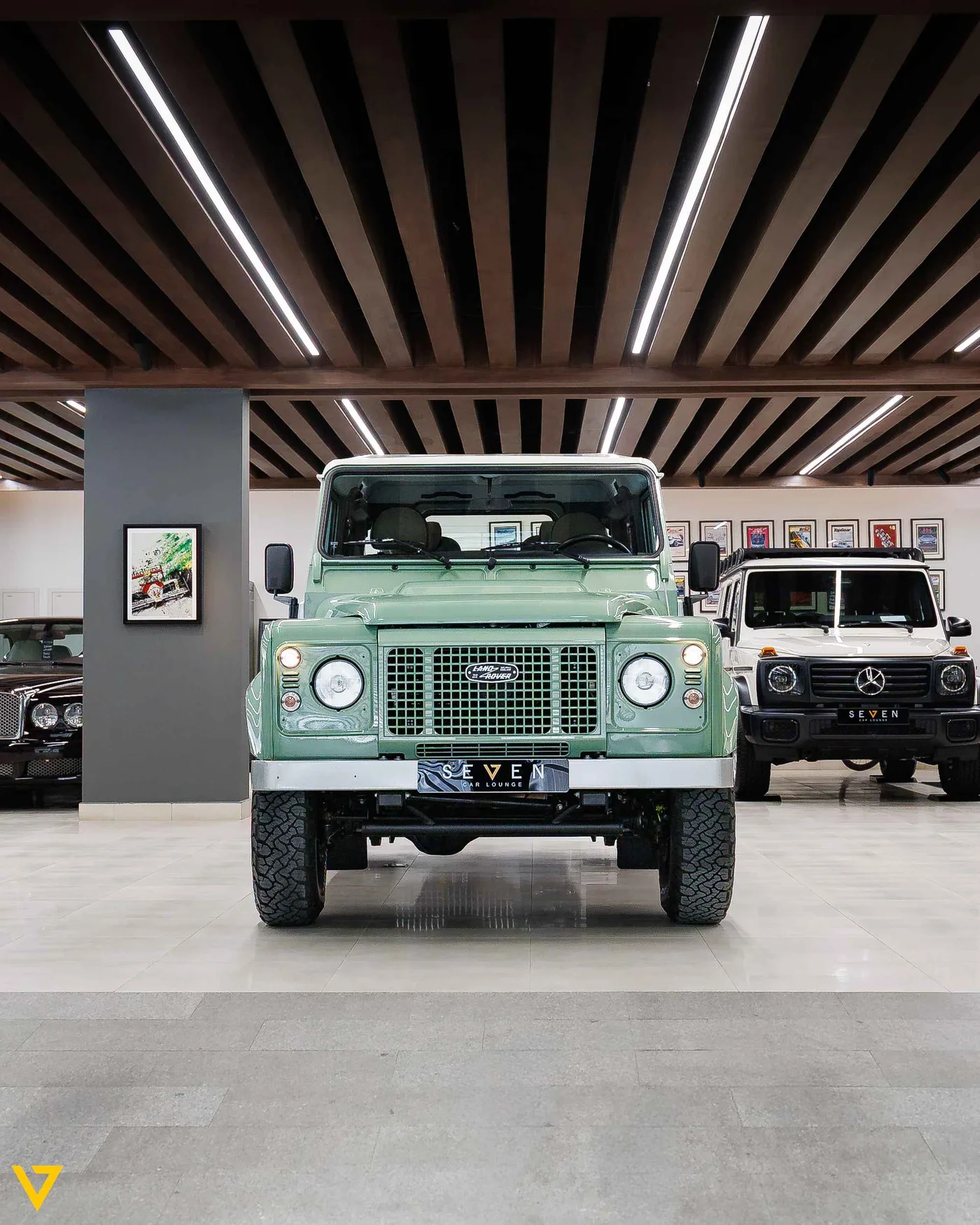 Land Rover Defender Heritage offered by a supercar dealer in Riyadh, Saudi Arabia, photo 2 of 16