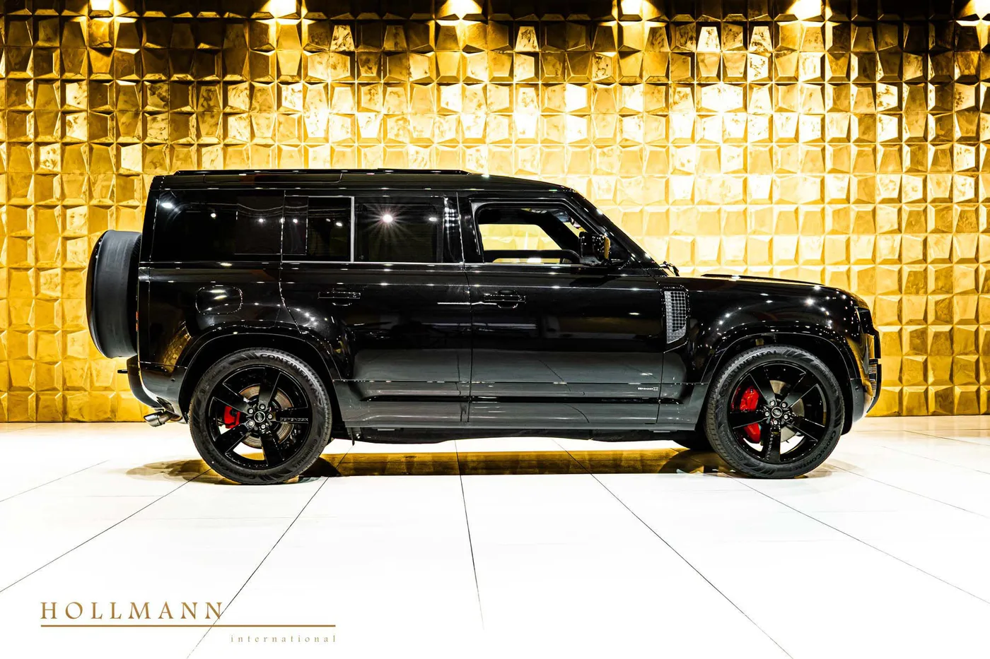 Land Rover Defender 110 X, P425 V8, armoured proposée par un concessionnaire spécialisé à Stuhr, Allemagne, photo 6 sur 8