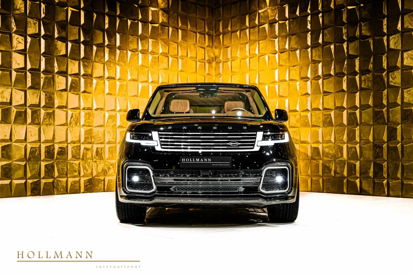 Land Rover Range Rover P615 SV LWB, Brabus 700 offered by a specialist dealer in Stuhr, Germany, photo 3 of 8