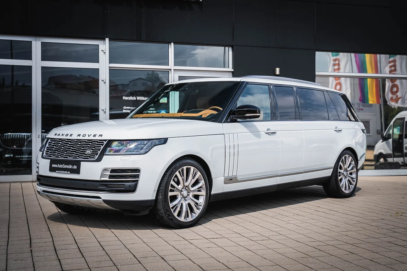 Land Rover Range Rover SV Autobiography, VIP angeboten von einem Fachhändler in Hechingen, Deutschland, Foto 2 von 25
