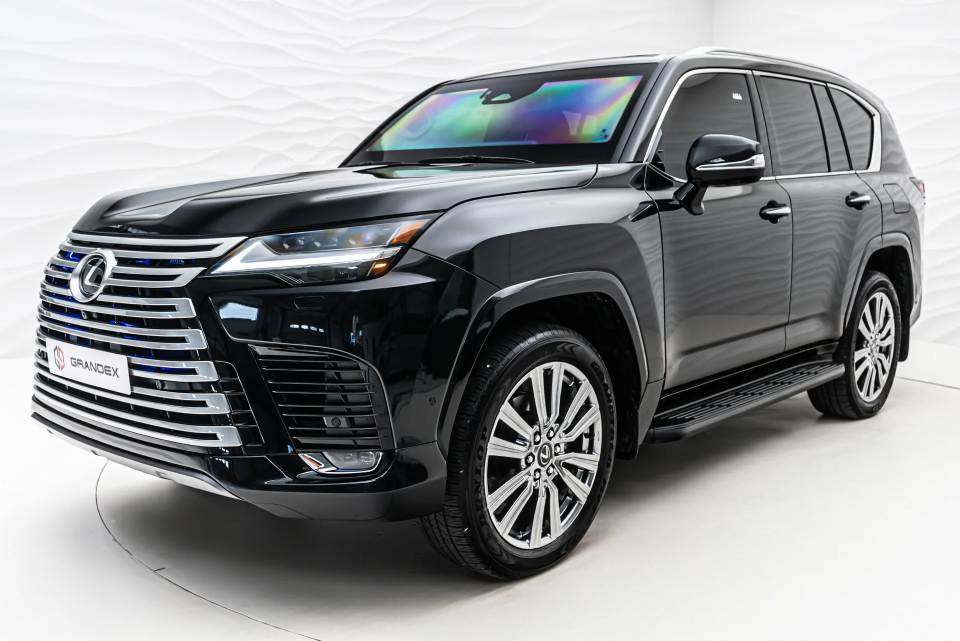 Lexus LX 600 Ultra Luxury, armoured B6 offered by a specialist dealer in Sengenthal, Germany, main photo
