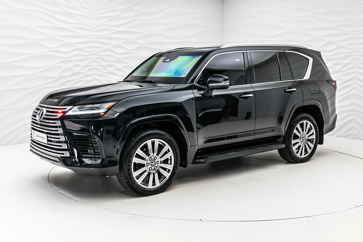 Lexus LX 600 Ultra Luxury, armoured B6 angeboten von einem Fachhändler in Sengenthal, Deutschland, Foto 2 von 10