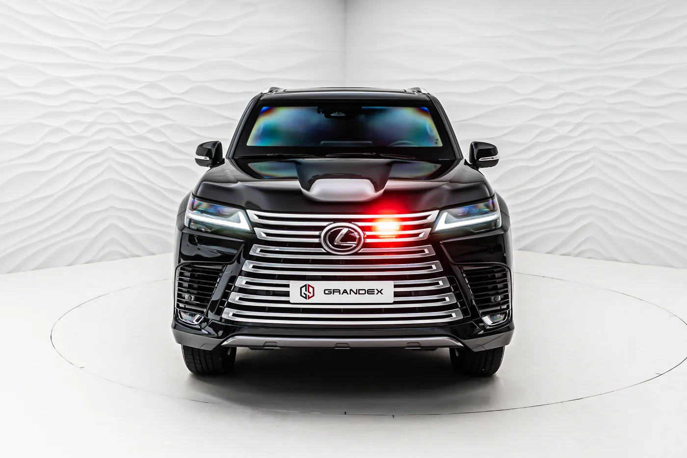 Lexus LX 600 Ultra Luxury, armoured B6 angeboten von einem Fachhändler in Sengenthal, Deutschland, Foto 9 von 10