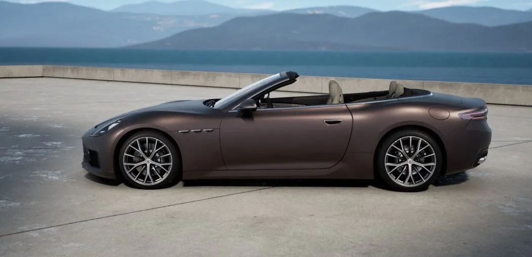 Maserati GranCabrio angeboten von einem Fachhändler in Böblingen, Deutschland, Foto 3 von 8