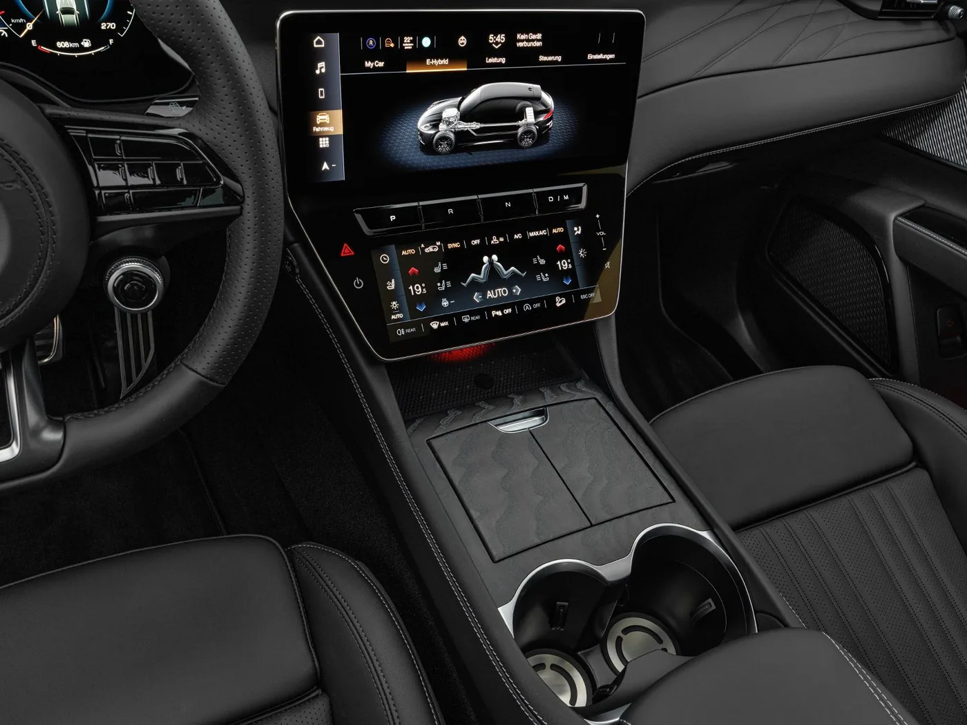 Maserati Grecale Modena offered by a specialist dealer in Singen, Germany, photo 10 of 15