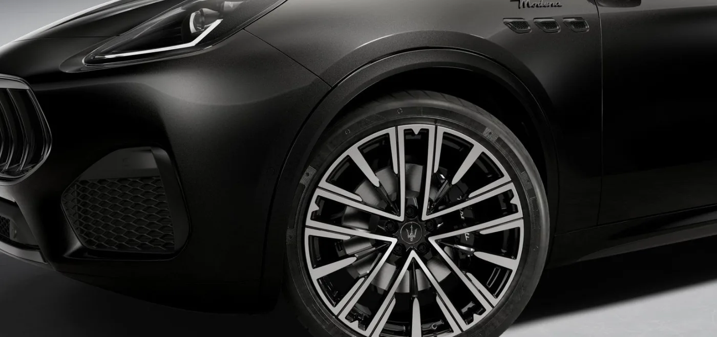 Maserati Grecale Modena offered by a specialist dealer in Singen, Germany, photo 6 of 9