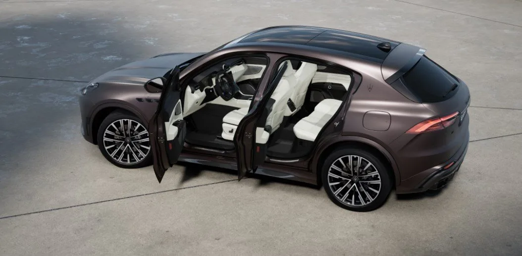 Maserati Grecale Trofeo offered by a specialist dealer in Böblingen, Germany, photo 8 of 8