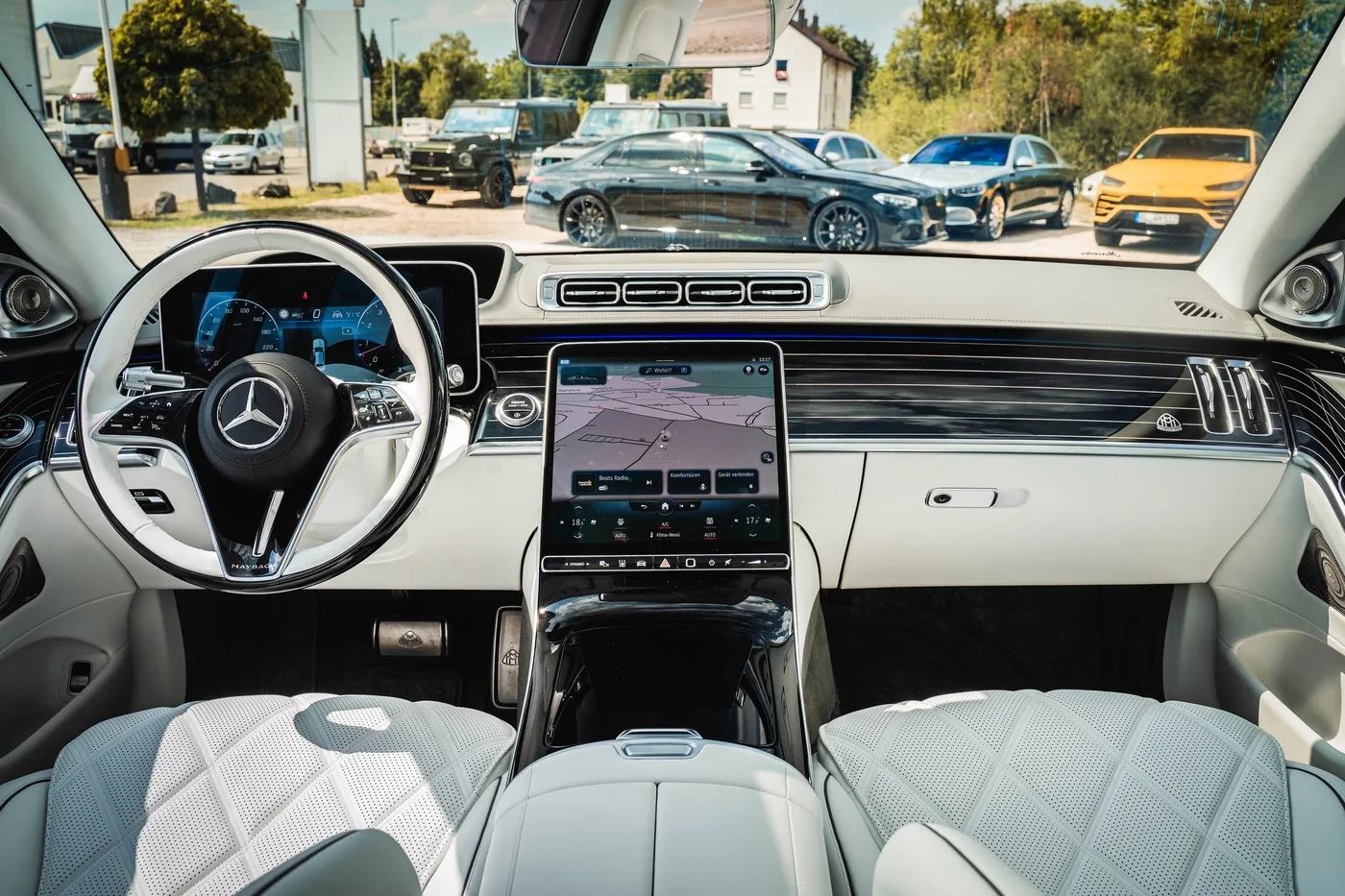 Mercedes-Maybach S 680 4MATIC proposée par un concessionnaire spécialisé à Hechingen, Allemagne, photo 8 sur 25