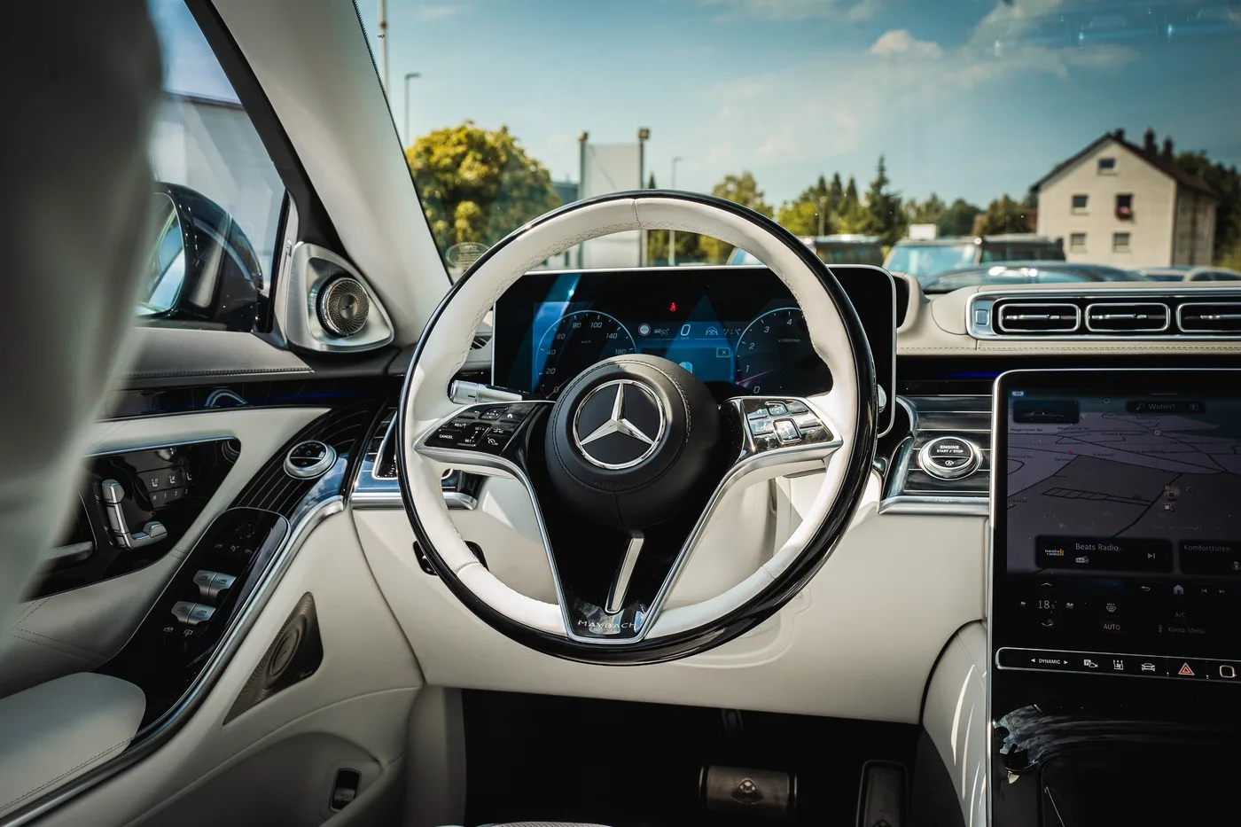 Mercedes-Maybach S 680 4MATIC proposée par un concessionnaire spécialisé à Hechingen, Allemagne, photo 10 sur 25