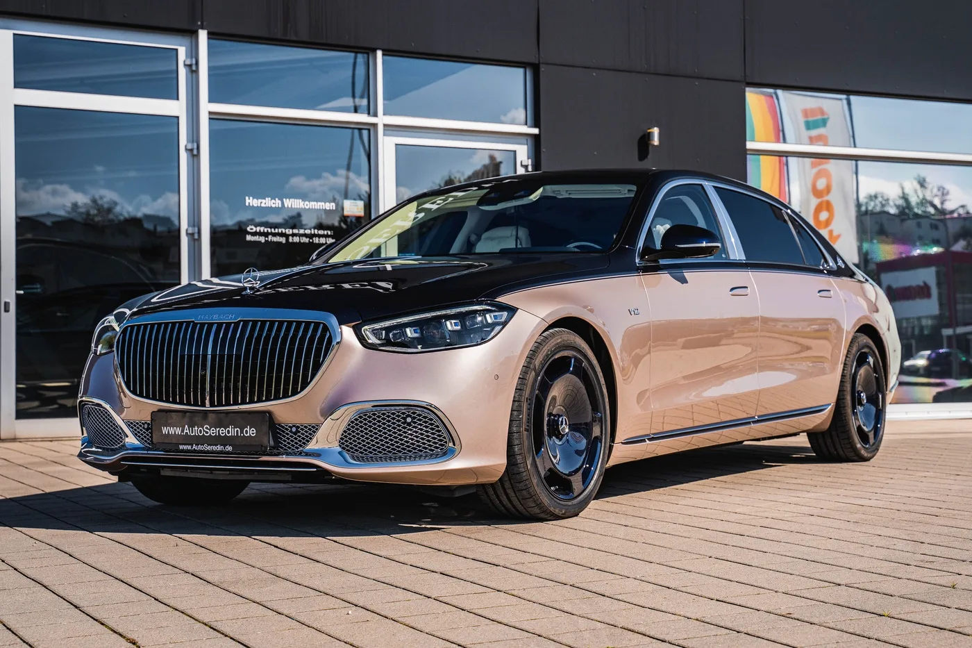 Mercedes-Maybach S 680 4MATIC proposée par un concessionnaire spécialisé à Hechingen, Allemagne, photo 2 sur 25