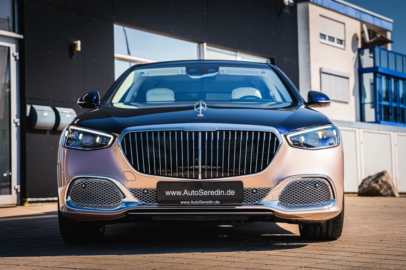 Mercedes-Maybach S 680 4MATIC proposée par un concessionnaire spécialisé à Hechingen, Allemagne, photo 3 sur 25