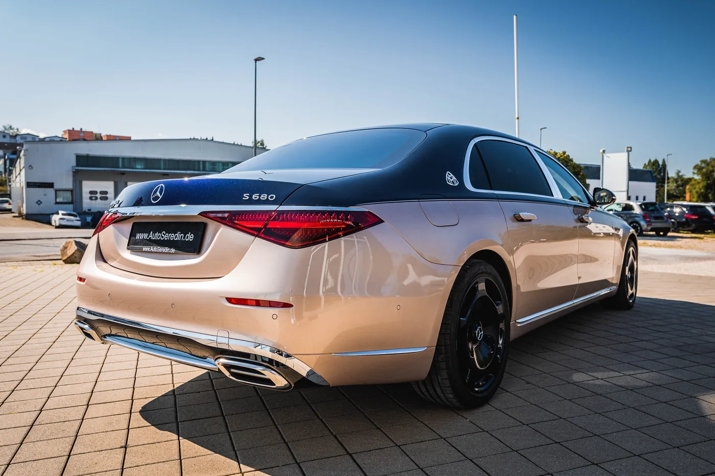 Mercedes-Maybach S 680 4MATIC proposée par un concessionnaire spécialisé à Hechingen, Allemagne, photo 5 sur 25