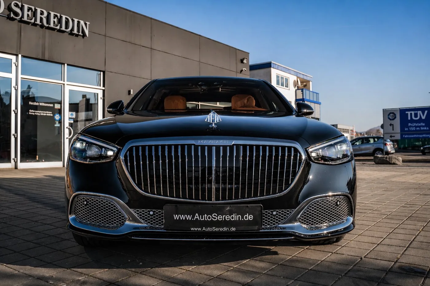 Mercedes-Maybach S 680 4MATIC offered by a specialist dealer in Hechingen, Germany, photo 2 of 25