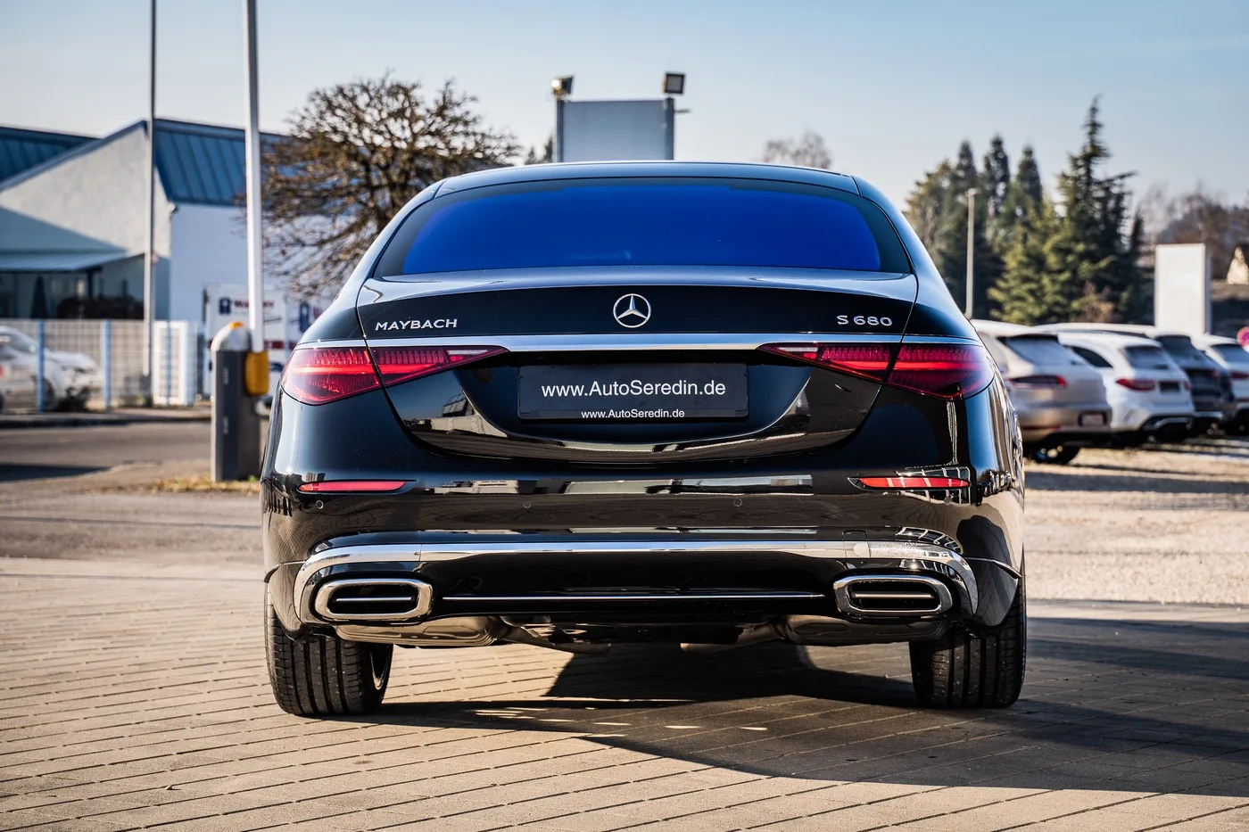 Mercedes-Maybach S 680 4MATIC offered by a specialist dealer in Hechingen, Germany, photo 4 of 25