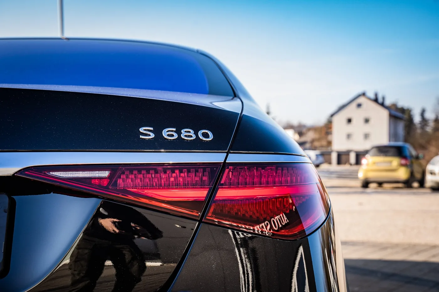 Mercedes-Maybach S 680 4MATIC offered by a specialist dealer in Hechingen, Germany, photo 5 of 25