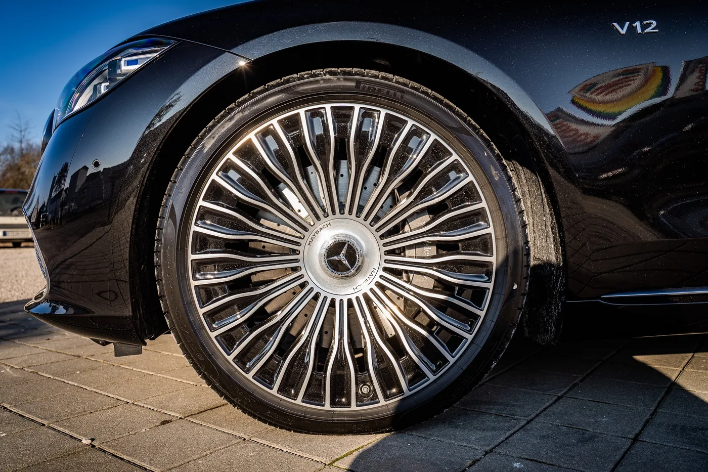 Mercedes-Maybach S 680 4MATIC offered by a specialist dealer in Hechingen, Germany, photo 8 of 25