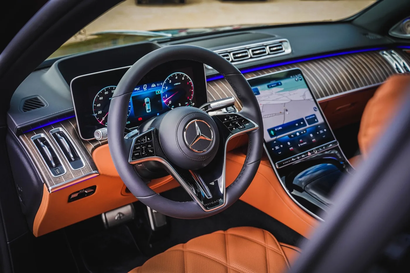 Mercedes-Maybach S 680 4MATIC offered by a specialist dealer in Hechingen, Germany, photo 14 of 25