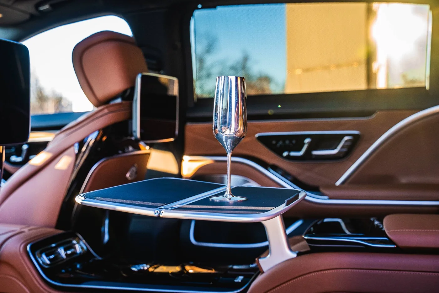 Mercedes-Maybach S 680 proposée par un concessionnaire spécialisé à Hechingen, Allemagne, photo 12 sur 25