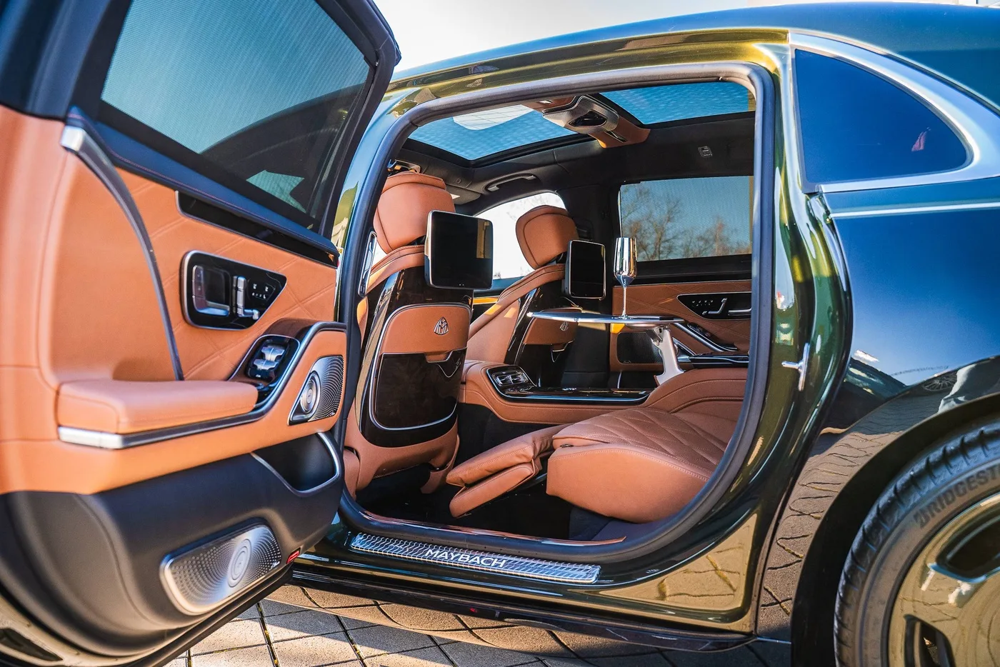 Mercedes-Maybach S 680 proposée par un concessionnaire spécialisé à Hechingen, Allemagne, photo 13 sur 25