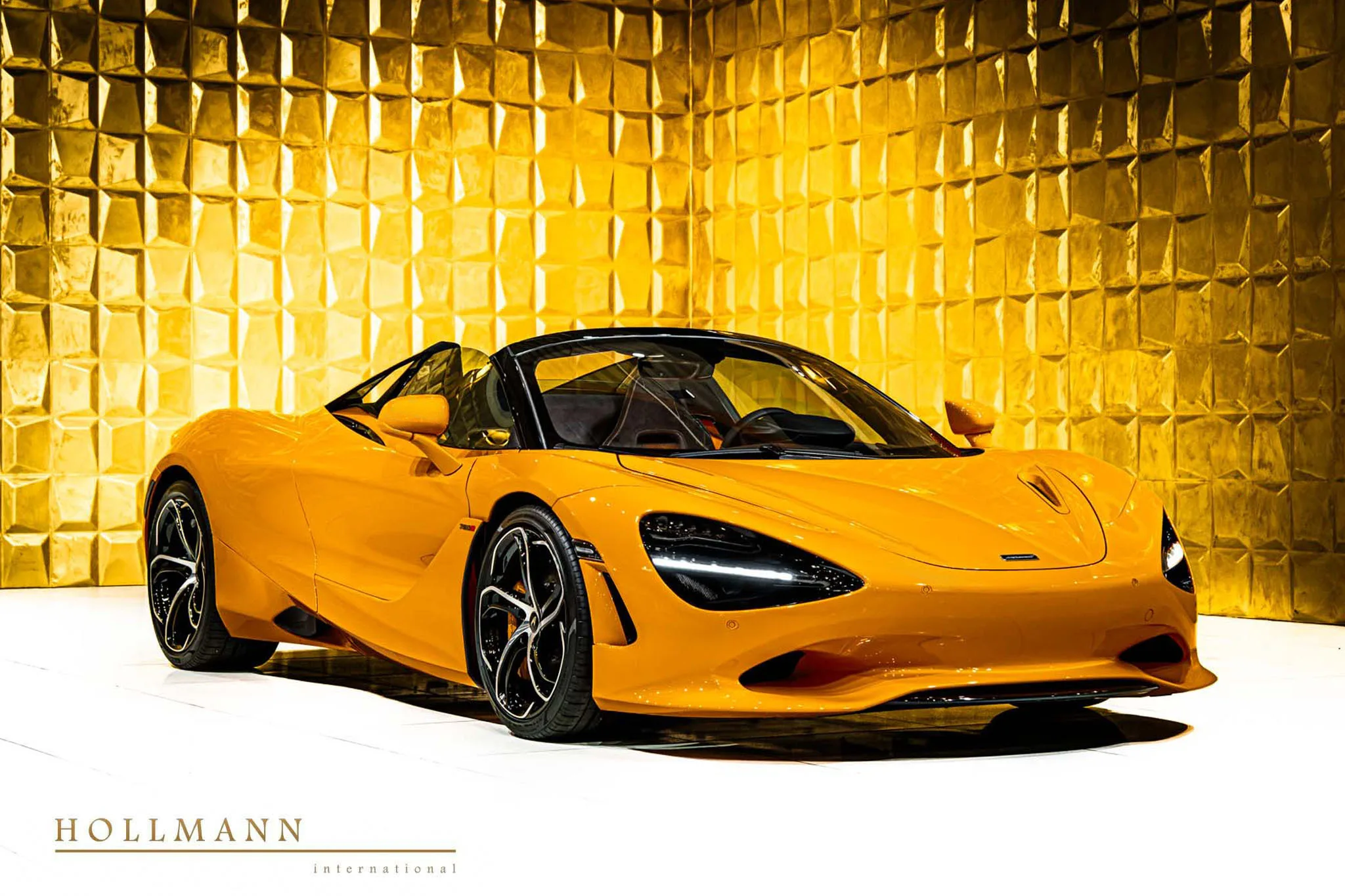 McLaren 750S Spider angeboten von einem Fachhändler in Stuhr, Deutschland, Hauptfoto