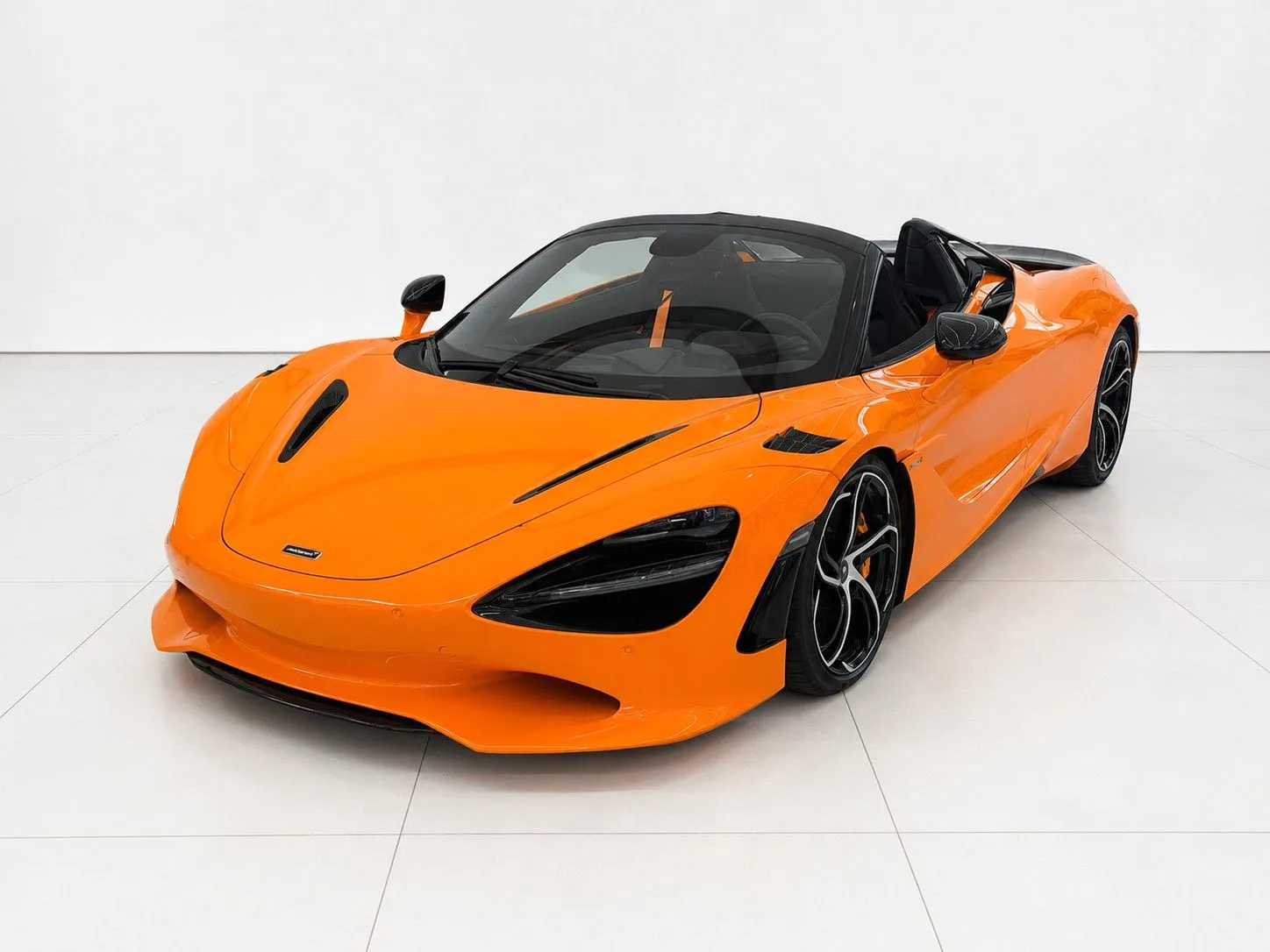 McLaren 750S Spider angeboten von einem Supersportwagenhändler in Riga, Lettland, Hauptfoto