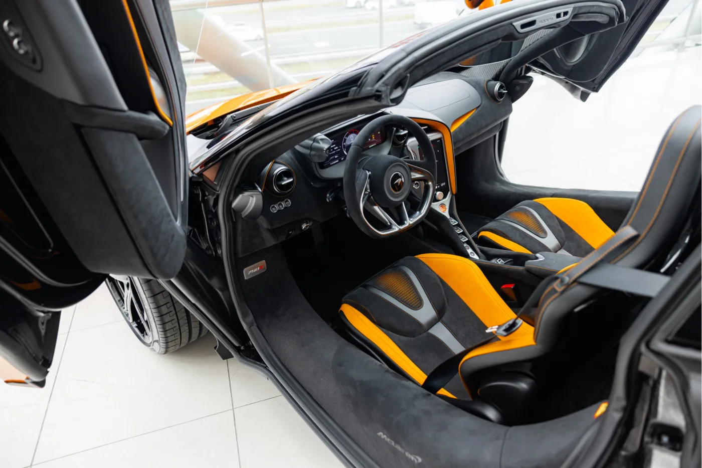 McLaren 750S Spider angeboten von einem offiziellen McLaren und Morgan-Vertragshändler in Utrecht, Niederlande, Foto 3 von 25
